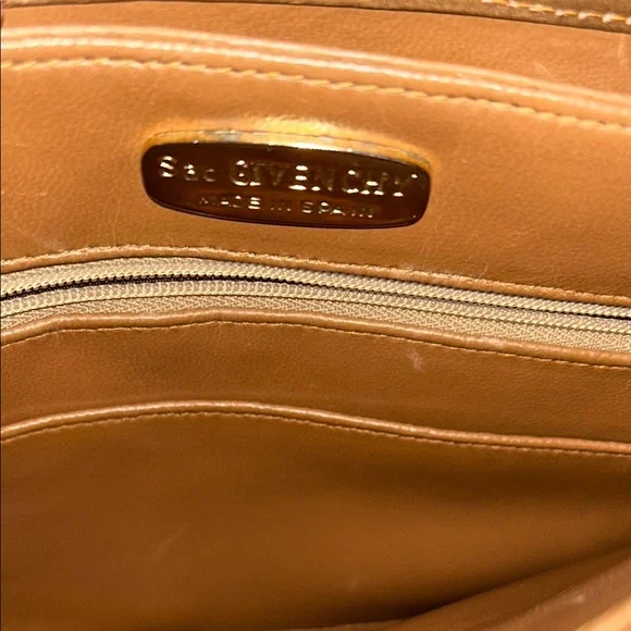 Vintage Givenchy Crossbody & Wallet Bundle – Project Lot - Picture 16 of 17